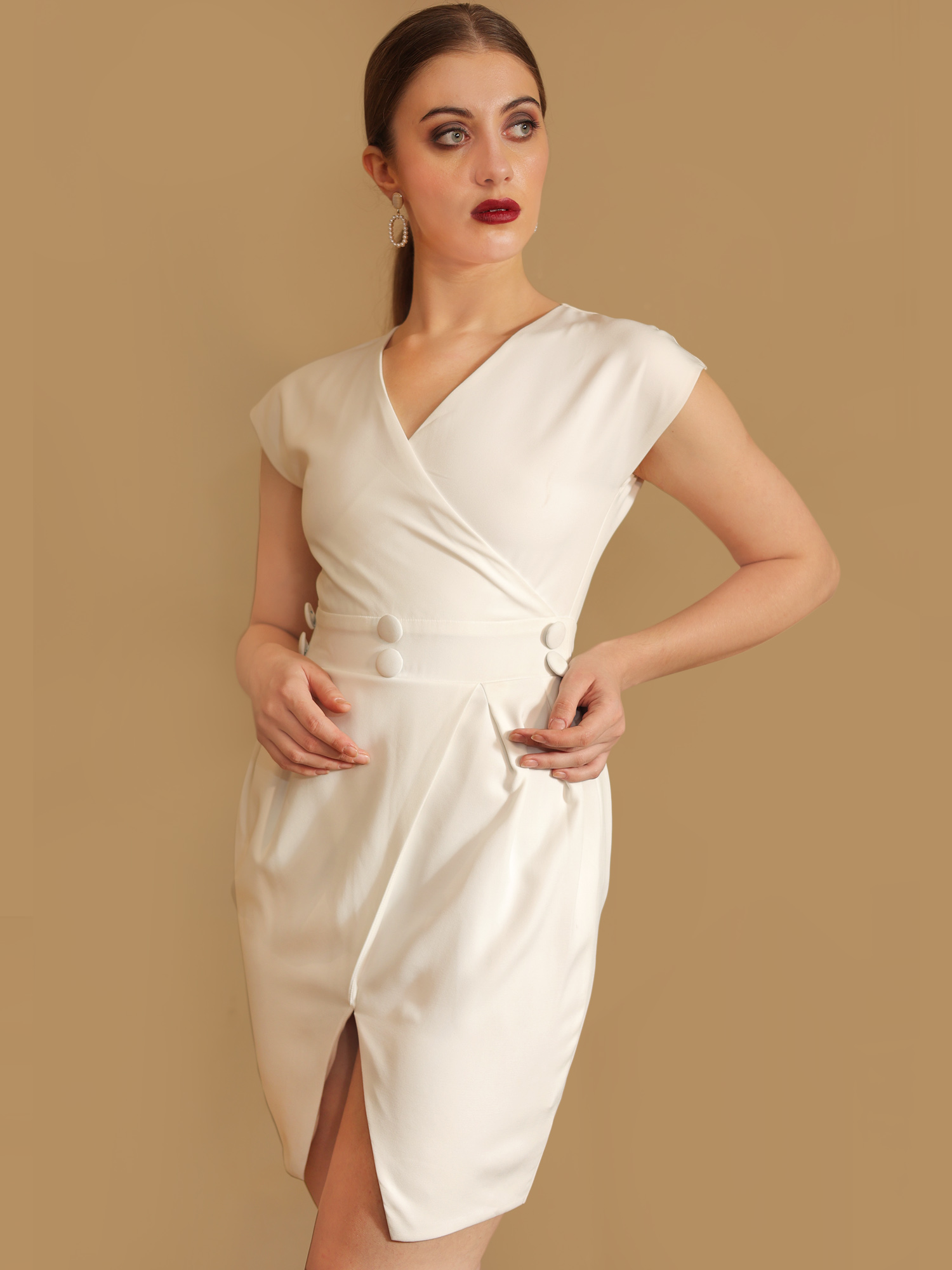 Straight Dress with slit hemline -2